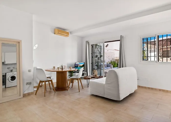 בית נופש Avec Terrasse Nueva Andalucia מארבלה