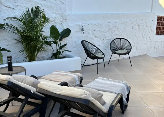 Avec Terrasse Nueva Andalucia מארבלה